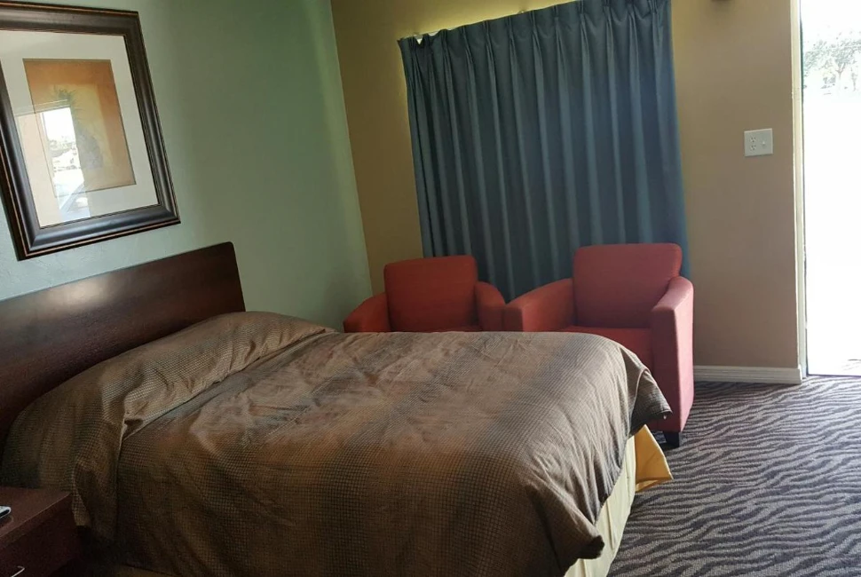 Experience Comfort and Convenience at Immokalee Inn in Immokalee, FL
