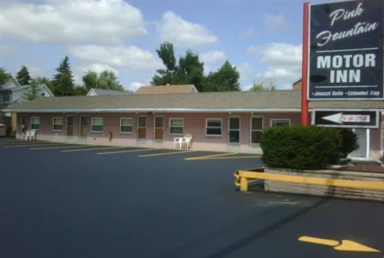 Experience Comfort and Convenience at Pink Fountain Motor Inn Depew, NY