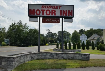 Experience Comfort and Savings at Budget Motor Inn - Stony Point