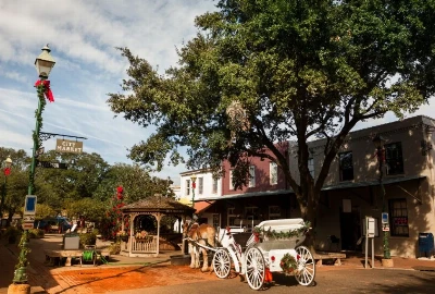 A Guide To Savannah, The Most Charming City In America